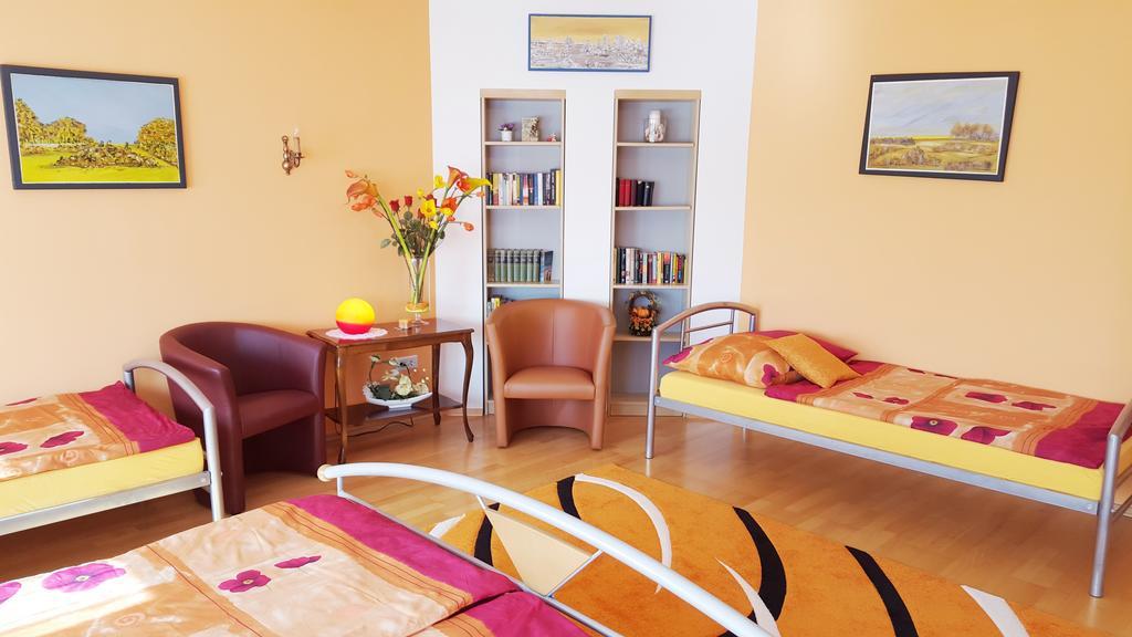 Gaestezimmer Wurm Mönchhof Pokoj fotografie