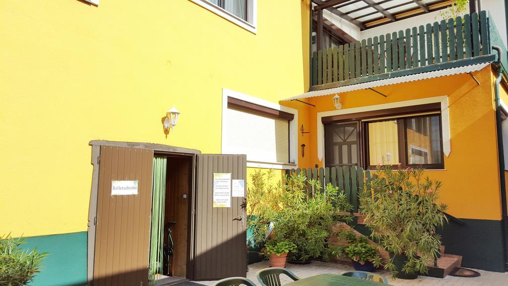 Gaestezimmer Wurm Mönchhof Exteriér fotografie